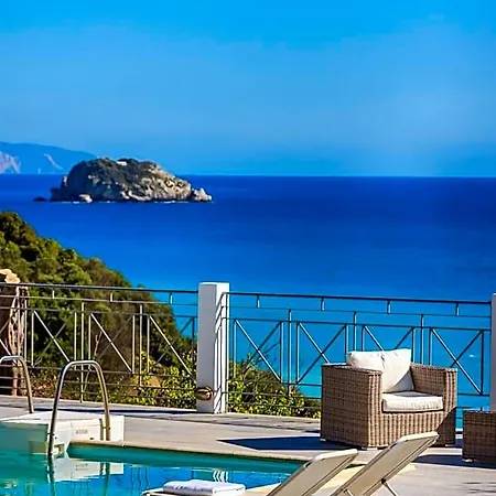 Hotel Costa Avithos 4*