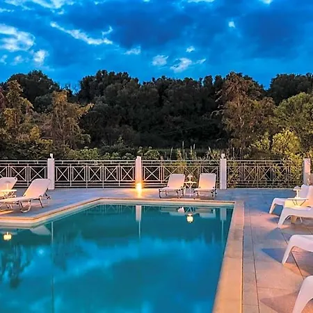 Costa Avithos Hotel 4*