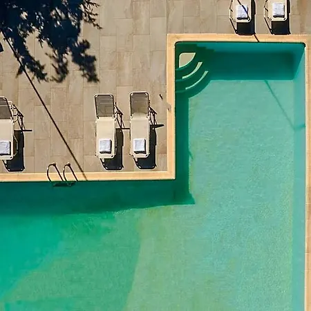 Costa Avithos Hotel